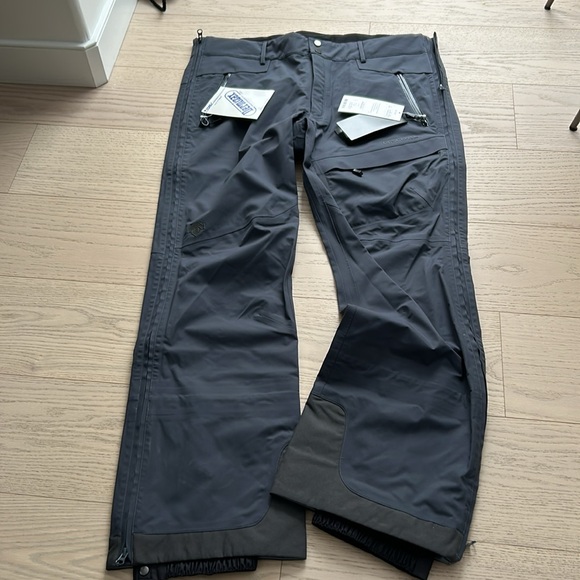 DESCENTE snow pants - Picture 3 of 6